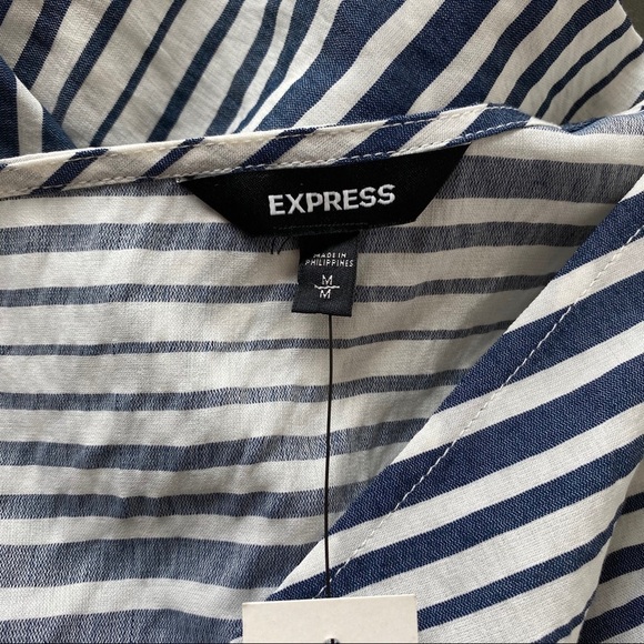 Express Navy Striped Keyhole Back Blouse - Picture 10 of 12